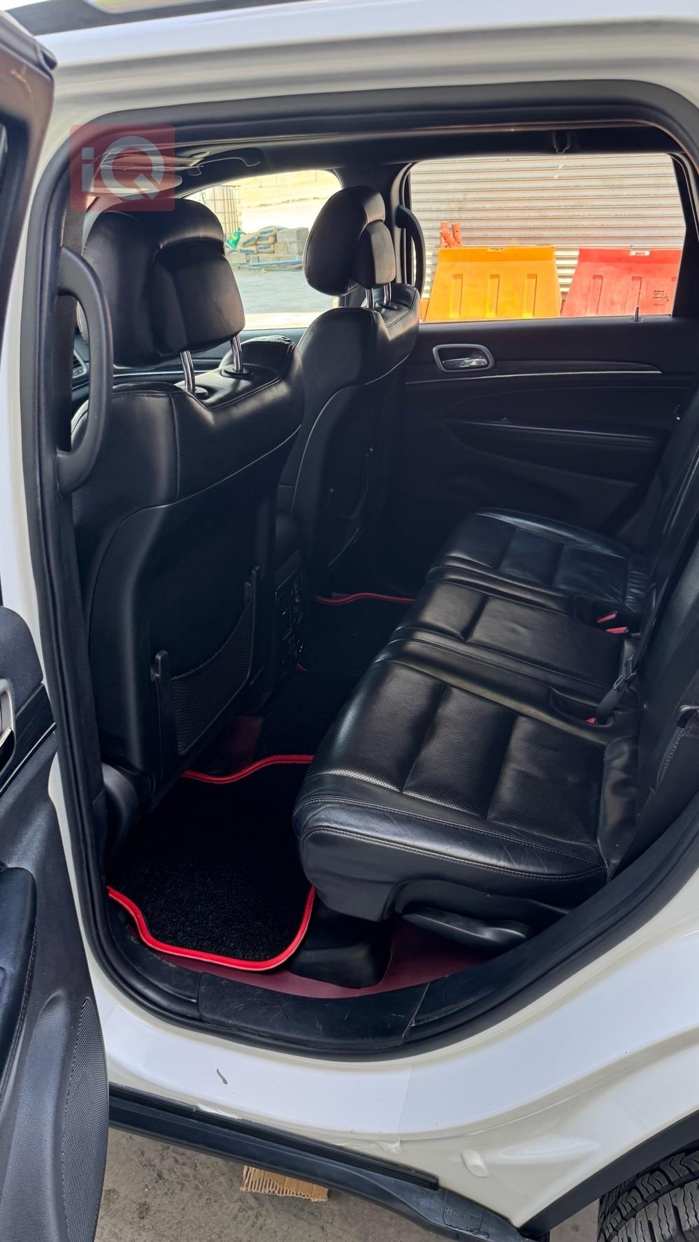 جيب جراند شيروكي